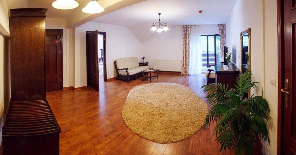 Pension Perla Bucovinei Воронец Екстер'єр фото